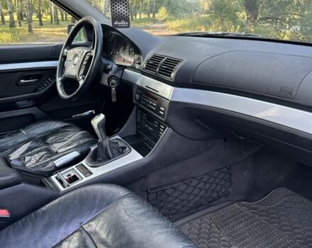 Серый БМВ 5 Серия, объемом двигателя 2.5 л и пробегом 373 тыс. км за 2000 $, фото 4 на Automoto.ua