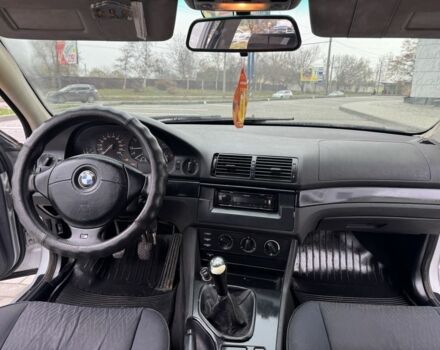 Серый БМВ 5 Серия, объемом двигателя 2 л и пробегом 300 тыс. км за 2750 $, фото 12 на Automoto.ua