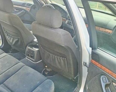 Серый БМВ 5 Серия, объемом двигателя 2.5 л и пробегом 400 тыс. км за 3300 $, фото 9 на Automoto.ua