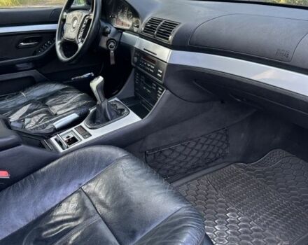 Серый БМВ 5 Серия, объемом двигателя 0 л и пробегом 330 тыс. км за 2500 $, фото 4 на Automoto.ua