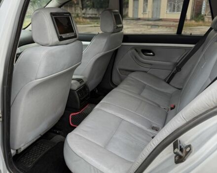 Сірий БМВ 5 Серія, об'ємом двигуна 2 л та пробігом 390 тис. км за 3750 $, фото 9 на Automoto.ua