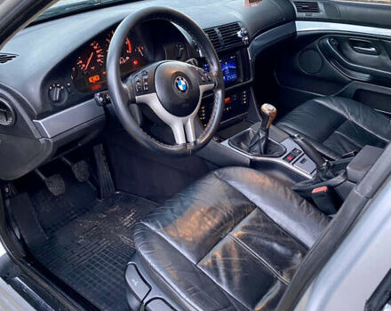 Серый БМВ 5 Серия, объемом двигателя 2.9 л и пробегом 365 тыс. км за 6500 $, фото 3 на Automoto.ua