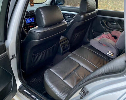 Серый БМВ 5 Серия, объемом двигателя 2.9 л и пробегом 365 тыс. км за 6500 $, фото 4 на Automoto.ua