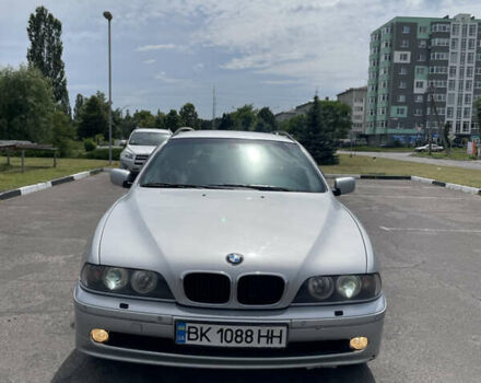 Серый БМВ 5 Серия, объемом двигателя 3 л и пробегом 400 тыс. км за 4800 $, фото 3 на Automoto.ua