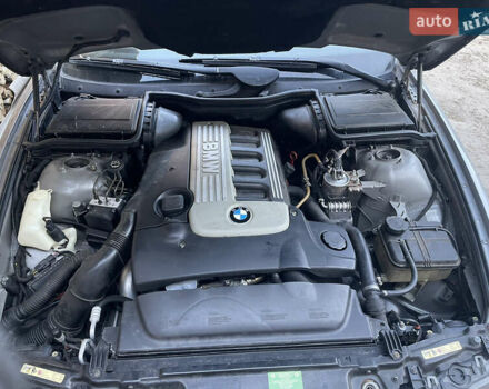 Серый БМВ 5 Серия, объемом двигателя 2.5 л и пробегом 335 тыс. км за 5500 $, фото 2 на Automoto.ua