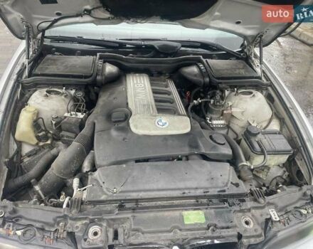 Сірий БМВ 5 Серія, об'ємом двигуна 3 л та пробігом 506 тис. км за 4000 $, фото 4 на Automoto.ua