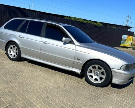 Серый БМВ 5 Серия, объемом двигателя 2.9 л и пробегом 409 тыс. км за 5000 $, фото 2 на Automoto.ua