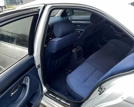 Серый БМВ 5 Серия, объемом двигателя 2.5 л и пробегом 338 тыс. км за 5300 $, фото 8 на Automoto.ua