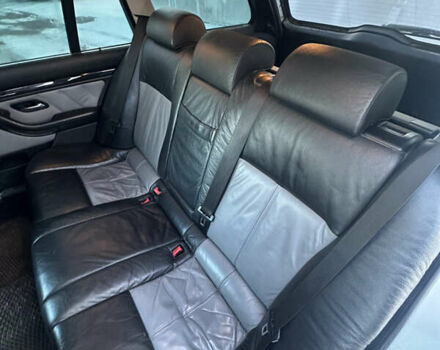 Серый БМВ 5 Серия, объемом двигателя 2.93 л и пробегом 230 тыс. км за 3900 $, фото 12 на Automoto.ua