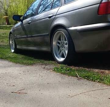 Сірий БМВ 5 Серія, об'ємом двигуна 3 л та пробігом 364 тис. км за 9300 $, фото 54 на Automoto.ua