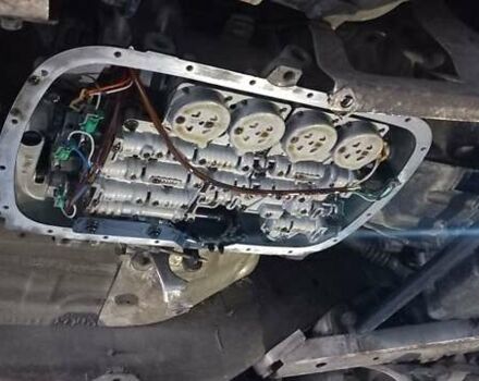 Серый БМВ 5 Серия, объемом двигателя 3 л и пробегом 364 тыс. км за 10000 $, фото 92 на Automoto.ua