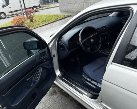 Серый БМВ 5 Серия, объемом двигателя 2.5 л и пробегом 338 тыс. км за 5300 $, фото 7 на Automoto.ua
