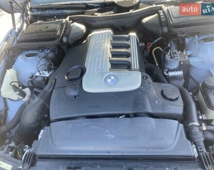 Серый БМВ 5 Серия, объемом двигателя 2.93 л и пробегом 320 тыс. км за 4700 $, фото 11 на Automoto.ua