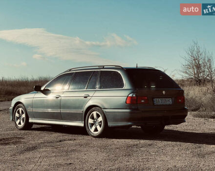 Серый БМВ 5 Серия, объемом двигателя 3 л и пробегом 313 тыс. км за 5900 $, фото 4 на Automoto.ua