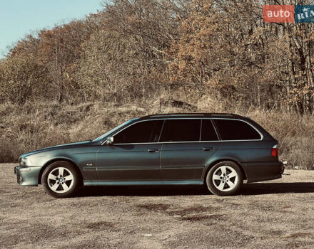 Серый БМВ 5 Серия, объемом двигателя 3 л и пробегом 313 тыс. км за 5900 $, фото 3 на Automoto.ua