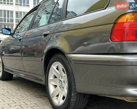 Серый БМВ 5 Серия, объемом двигателя 2.5 л и пробегом 300 тыс. км за 4750 $, фото 6 на Automoto.ua