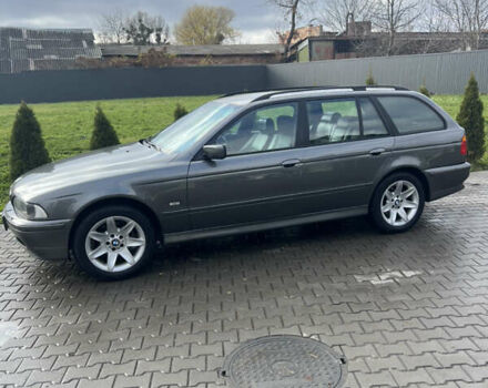 Серый БМВ 5 Серия, объемом двигателя 2.49 л и пробегом 301 тыс. км за 7000 $, фото 1 на Automoto.ua