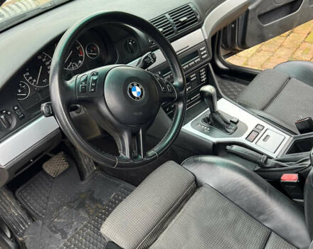 Серый БМВ 5 Серия, объемом двигателя 2.49 л и пробегом 301 тыс. км за 7000 $, фото 9 на Automoto.ua