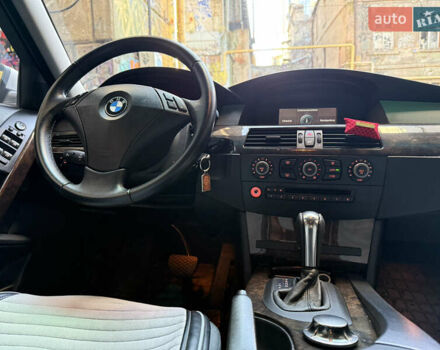 Серый БМВ 5 Серия, объемом двигателя 2.5 л и пробегом 350 тыс. км за 6500 $, фото 10 на Automoto.ua