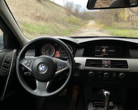 Серый БМВ 5 Серия, объемом двигателя 3 л и пробегом 300 тыс. км за 4900 $, фото 13 на Automoto.ua