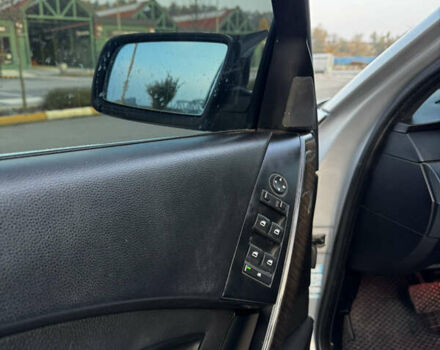 Серый БМВ 5 Серия, объемом двигателя 3 л и пробегом 343 тыс. км за 8400 $, фото 9 на Automoto.ua