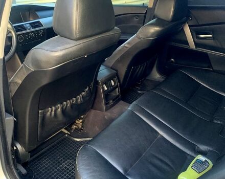 Серый БМВ 5 Серия, объемом двигателя 3 л и пробегом 420 тыс. км за 7500 $, фото 5 на Automoto.ua