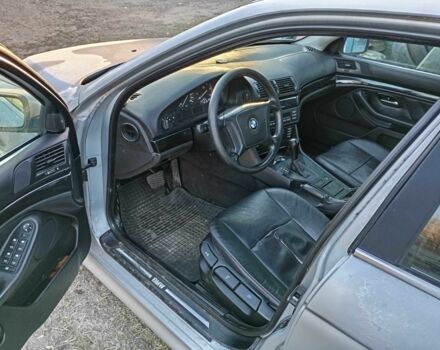 Сірий БМВ 5 Серія, об'ємом двигуна 3 л та пробігом 360 тис. км за 3000 $, фото 5 на Automoto.ua