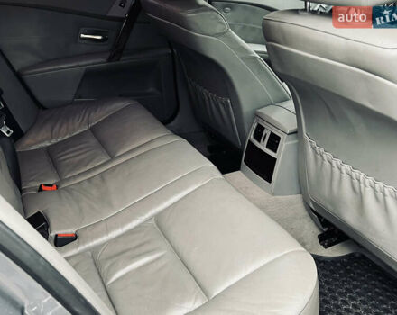 Серый БМВ 5 Серия, объемом двигателя 2.5 л и пробегом 321 тыс. км за 6499 $, фото 14 на Automoto.ua