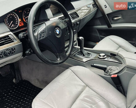 Серый БМВ 5 Серия, объемом двигателя 2.5 л и пробегом 321 тыс. км за 6499 $, фото 12 на Automoto.ua