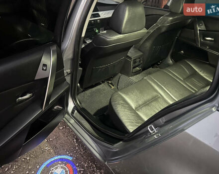 Серый БМВ 5 Серия, объемом двигателя 2.99 л и пробегом 286 тыс. км за 9000 $, фото 24 на Automoto.ua