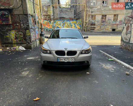 Серый БМВ 5 Серия, объемом двигателя 2.5 л и пробегом 350 тыс. км за 6500 $, фото 3 на Automoto.ua