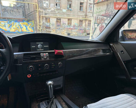 Серый БМВ 5 Серия, объемом двигателя 2.5 л и пробегом 350 тыс. км за 6500 $, фото 11 на Automoto.ua