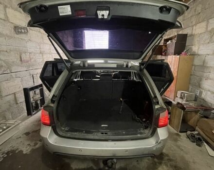 Сірий БМВ 5 Серія, об'ємом двигуна 2.5 л та пробігом 200 тис. км за 1500 $, фото 2 на Automoto.ua