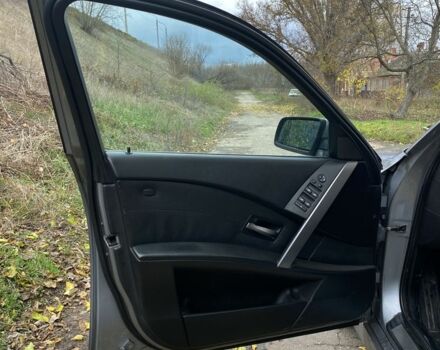 Серый БМВ 5 Серия, объемом двигателя 3 л и пробегом 300 тыс. км за 4900 $, фото 6 на Automoto.ua