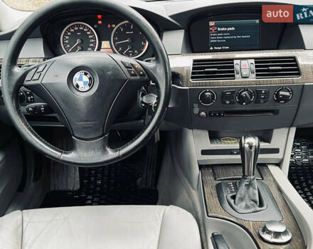 Серый БМВ 5 Серия, объемом двигателя 2.5 л и пробегом 321 тыс. км за 6499 $, фото 10 на Automoto.ua