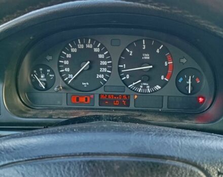 Сірий БМВ 5 Серія, об'ємом двигуна 3 л та пробігом 360 тис. км за 3000 $, фото 4 на Automoto.ua