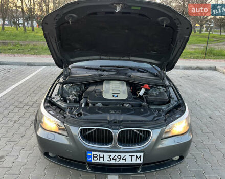 Серый БМВ 5 Серия, объемом двигателя 2.5 л и пробегом 305 тыс. км за 6800 $, фото 2 на Automoto.ua