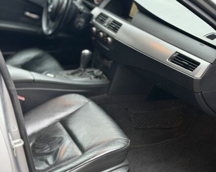 Сірий БМВ 5 Серія, об'ємом двигуна 3 л та пробігом 350 тис. км за 4700 $, фото 11 на Automoto.ua