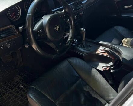 Серый БМВ 5 Серия, объемом двигателя 3 л и пробегом 294 тыс. км за 8300 $, фото 9 на Automoto.ua