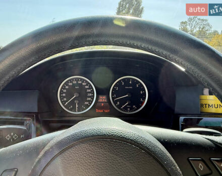 Серый БМВ 5 Серия, объемом двигателя 3 л и пробегом 260 тыс. км за 8000 $, фото 10 на Automoto.ua