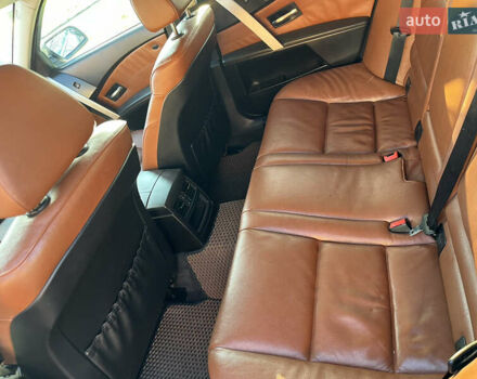 Серый БМВ 5 Серия, объемом двигателя 2.5 л и пробегом 305 тыс. км за 6800 $, фото 12 на Automoto.ua