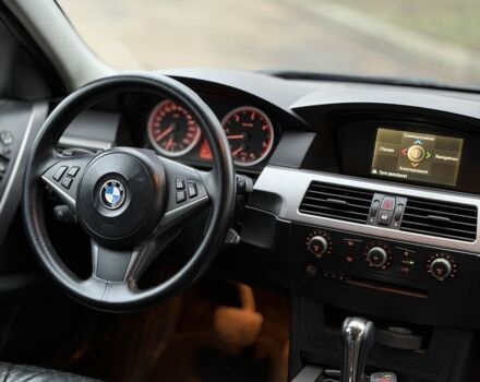 Сірий БМВ 5 Серія, об'ємом двигуна 3 л та пробігом 350 тис. км за 4700 $, фото 13 на Automoto.ua