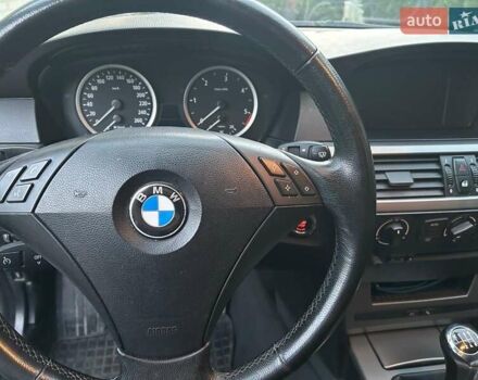 Серый БМВ 5 Серия, объемом двигателя 2.5 л и пробегом 298 тыс. км за 8300 $, фото 19 на Automoto.ua