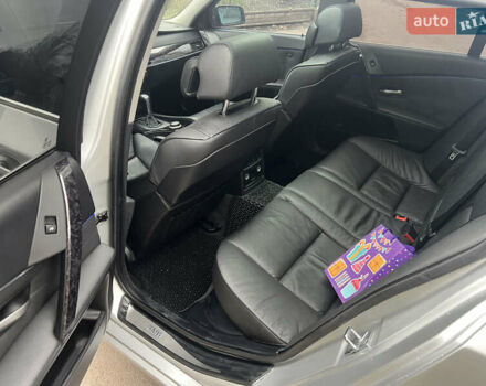 Серый БМВ 5 Серия, объемом двигателя 2.99 л и пробегом 421 тыс. км за 11500 $, фото 24 на Automoto.ua