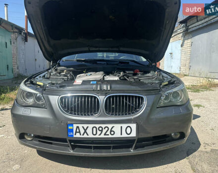Серый БМВ 5 Серия, объемом двигателя 2.5 л и пробегом 250 тыс. км за 6500 $, фото 1 на Automoto.ua
