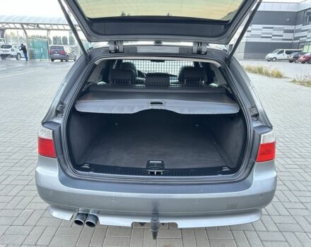 Серый БМВ 5 Серия, объемом двигателя 3 л и пробегом 390 тыс. км за 4800 $, фото 10 на Automoto.ua