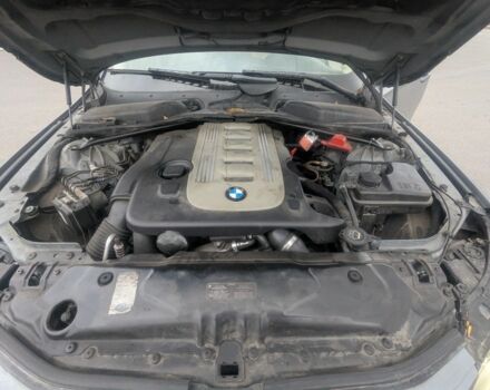 Серый БМВ 5 Серия, объемом двигателя 3 л и пробегом 267 тыс. км за 8300 $, фото 7 на Automoto.ua