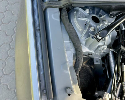 Серый БМВ 5 Серия, объемом двигателя 3 л и пробегом 317 тыс. км за 12999 $, фото 35 на Automoto.ua
