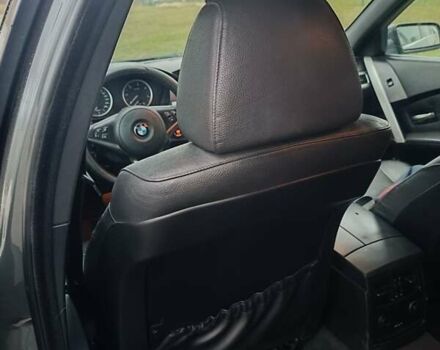 Серый БМВ 5 Серия, объемом двигателя 3 л и пробегом 282 тыс. км за 7100 $, фото 6 на Automoto.ua