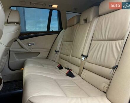 Серый БМВ 5 Серия, объемом двигателя 3 л и пробегом 257 тыс. км за 11999 $, фото 24 на Automoto.ua